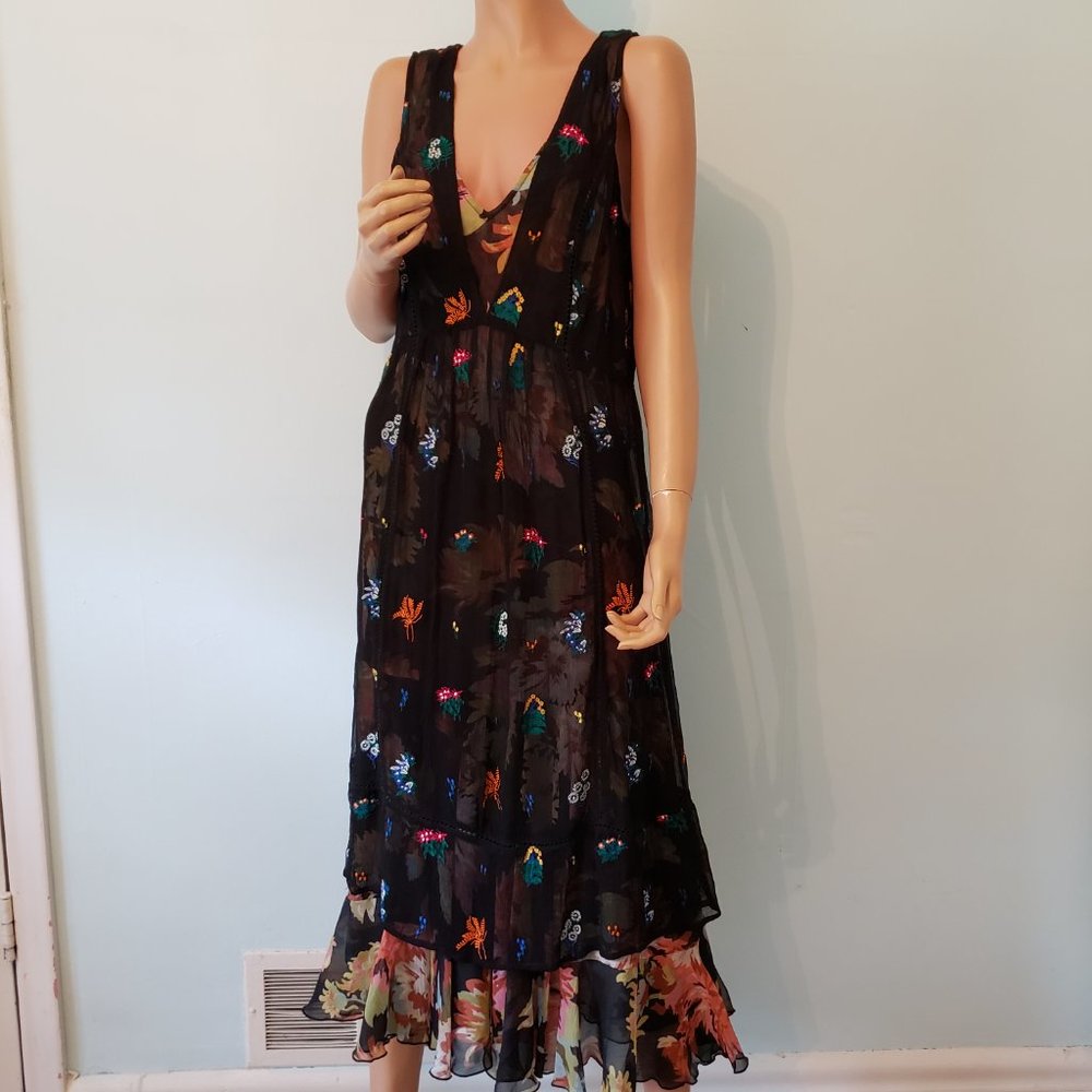 NWT Anthropologie Floreat two pieces Embroidered Dress. Size 8. - Picture 10 of 16